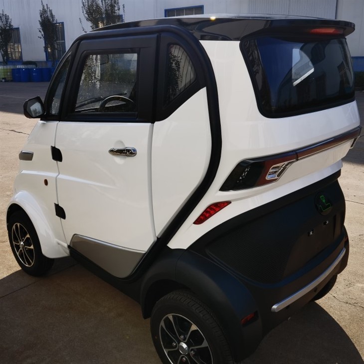 Four Wheel 60V Electric Mini E Car Closed Cabin Scooter For Selling