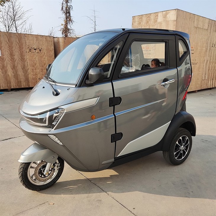 Hot Selling 3-Wheeler Tricycle Electric Motorcycle With Closed Cabin
